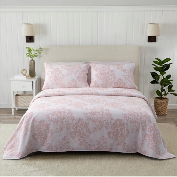 Great Bay Floral Flannel Sheets - Picture 2 of 5